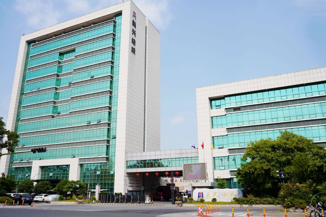 Changxing Jet Weaving Manager comparte experiencia con RIFA Water-Jet Looms